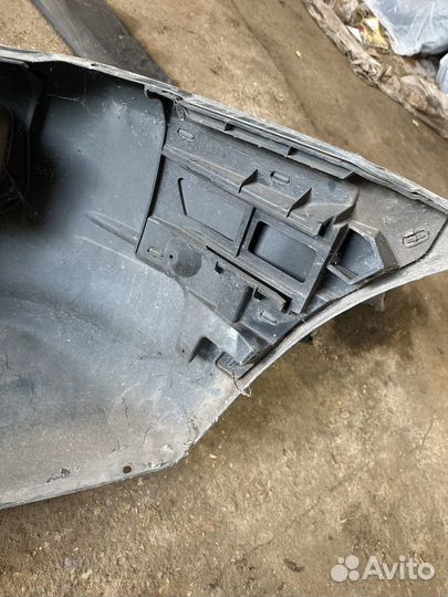 Переднии бампер volkswagen crafter