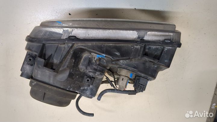 Фара (передняя) левая Chrysler 300C, 2008