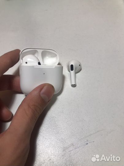 Наушники Airpods Pro 4