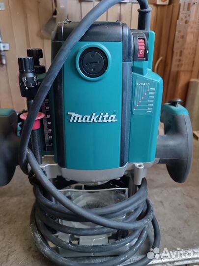 Ручной фрезер makita RP2300FC