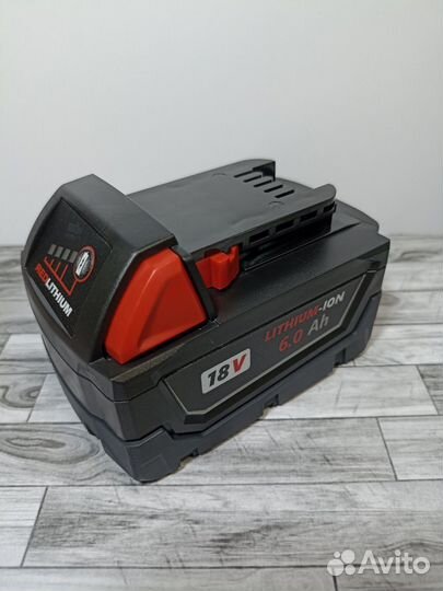 Аккумулятор Milwaukee m18 6Ач