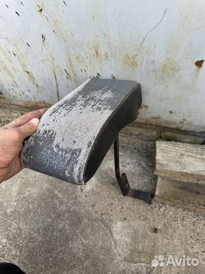 Подлокотник, воздуховоды нива шевроле