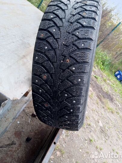 Nokian Tyres Hakkapeliitta 4 185/65 R15