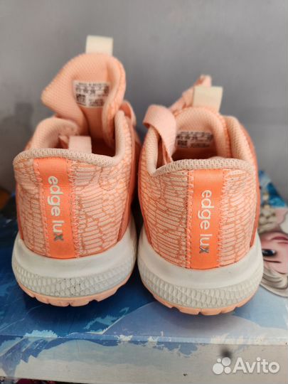 Кроссовки для девочки 28 размер