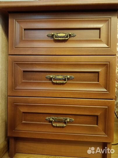 Тумба прикроватная бу