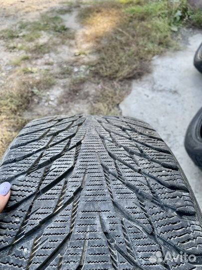 Nokian Tyres Hakkapeliitta R2 245/40 R19