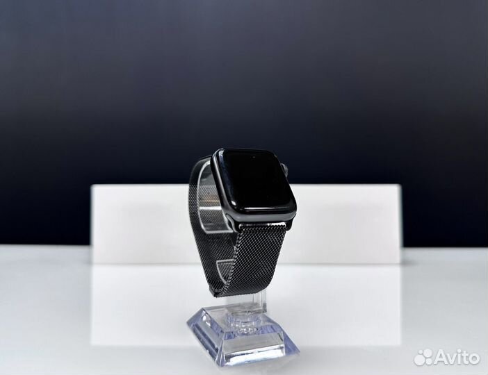 Apple Watch SE 40mm Gray (88акб)