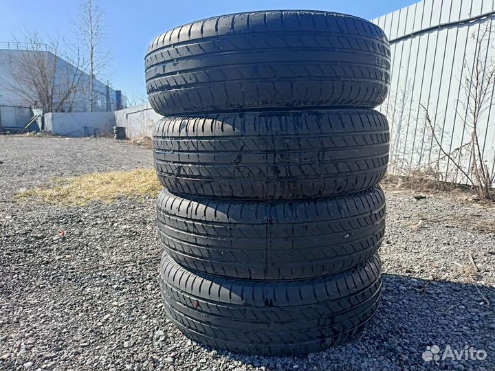 Nexen Roadian 541 235/75 R16