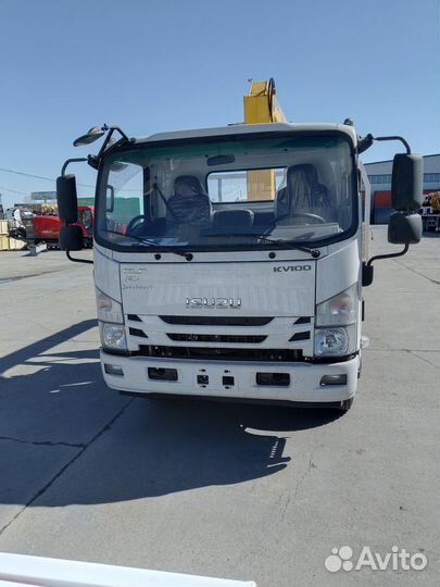 Isuzu Elf с КМУ, 2024