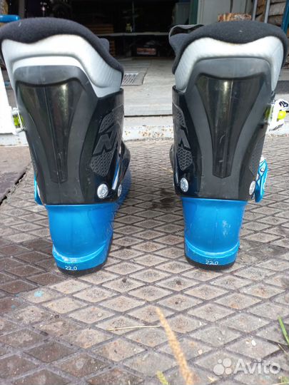 Горнолыжные ботинки детские