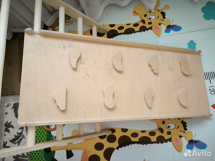 Треугольник пиклера с горкой/скалодромом