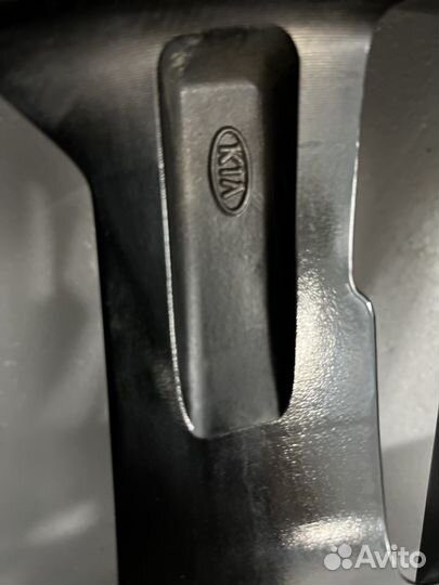 Оригинал. Kia Carnival,Sorento 235/55r19