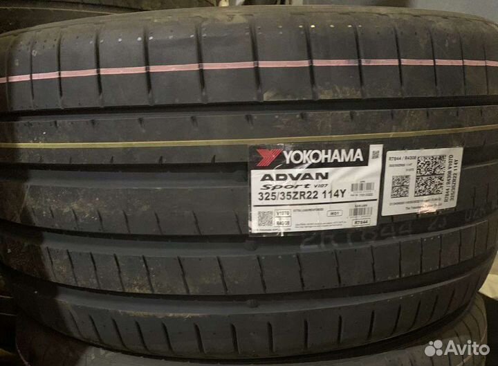 Yokohama Advan Sport V107C 325/35 R22 114Y