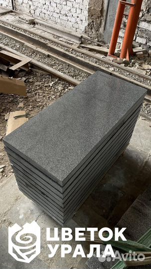 Гранитные лестничные ступени на заказ
