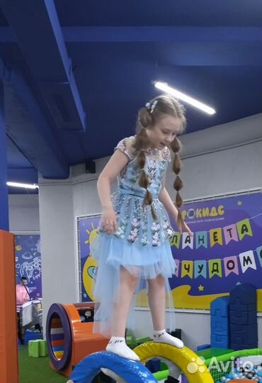 Платье для девочки 140-146