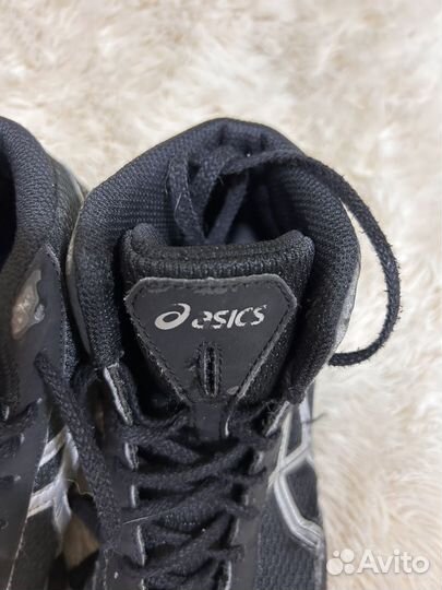 Бутсы asics