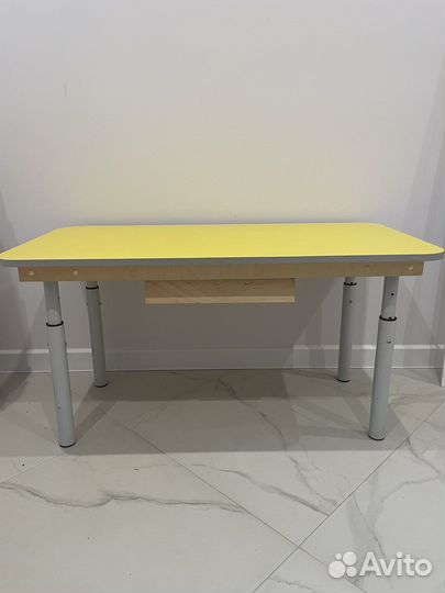 Стол детский (растущий) 100*50