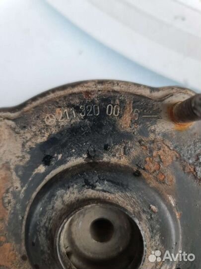 Опора переднего амортизатора Mercedes W211/ W219