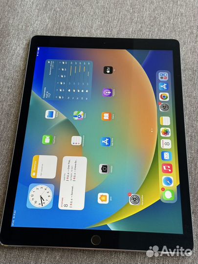 iPad Pro (12.9 дюйм.) (2-ое поколение)