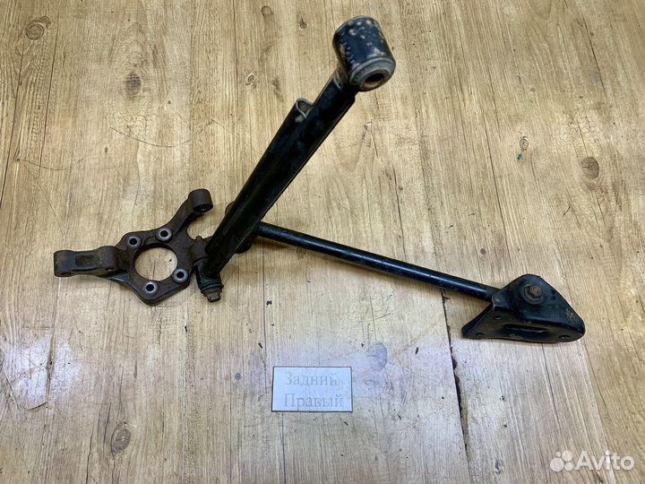 Кулак поворотный задний правый Chevrolet Lacetti