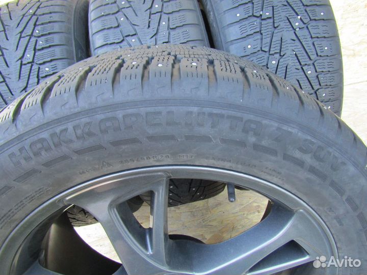 Nokian Tyres Hakkapeliitta 7 SUV 265/50 R20 109T