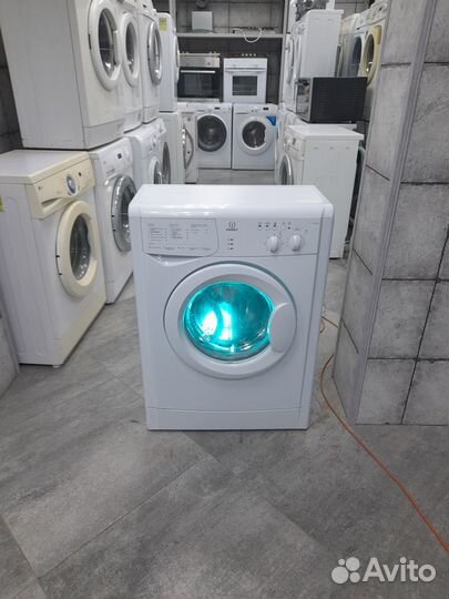 Стиральная машина Indesit wiun 105 (3,5кг)