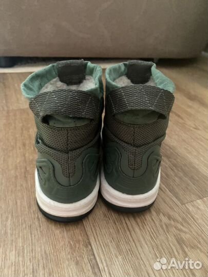 Ботинки adidas 24