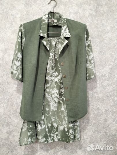 Костюм женский