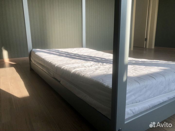 Детская кровать домик с матрасом