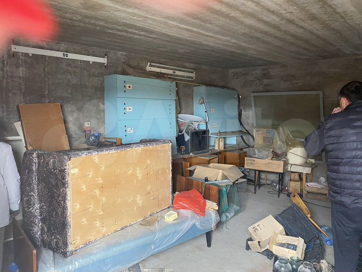 Гараж, > 30 м²