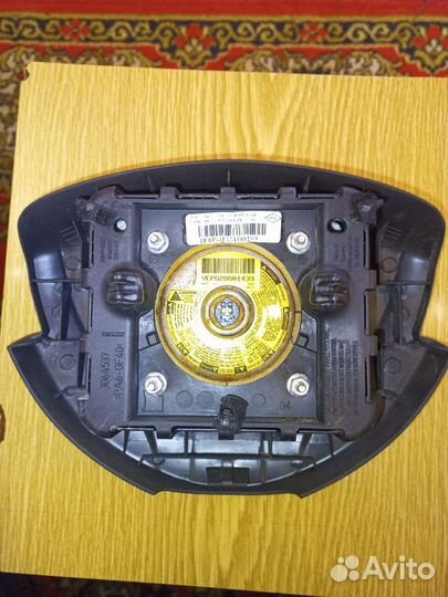 Подушка безопасности водителя Renault Sandero