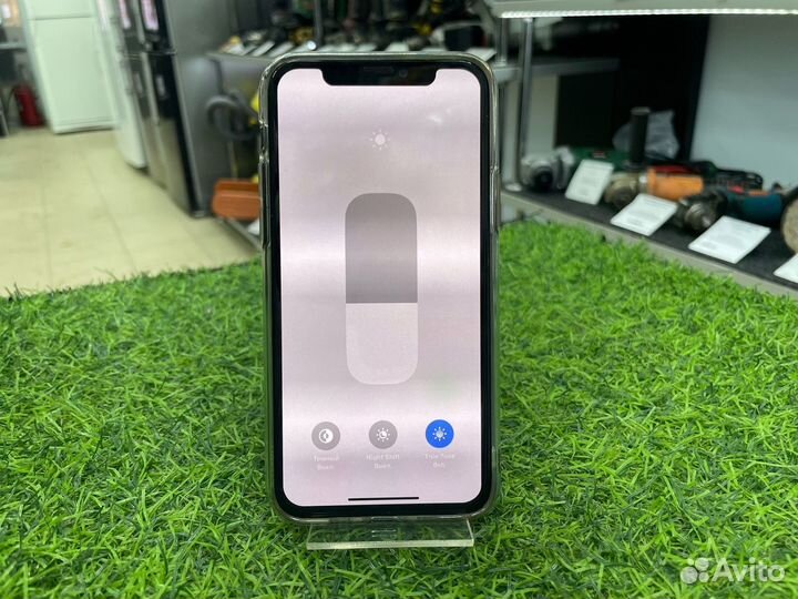 iPhone 11 Pro, 64 ГБ