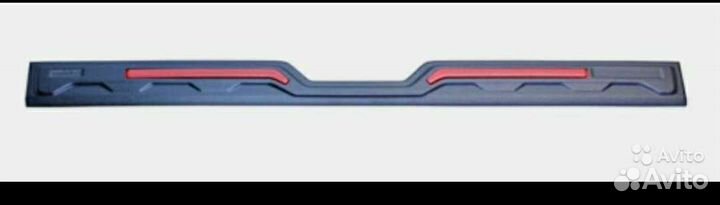 Накладка низ крышки багажника нива