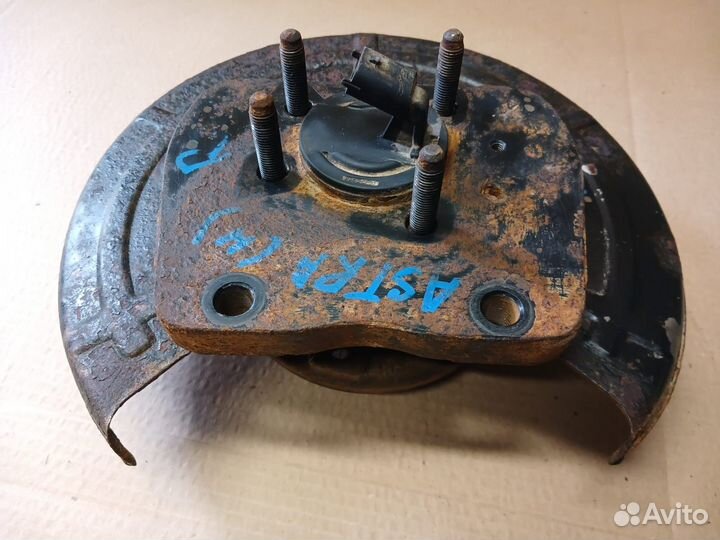 Ступица задняя правая Opel Astra H/ Zafira B