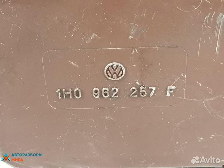 Компрессор центрального замка Volkswagen Polo 3