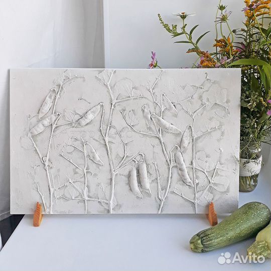 Ботанический барельеф 