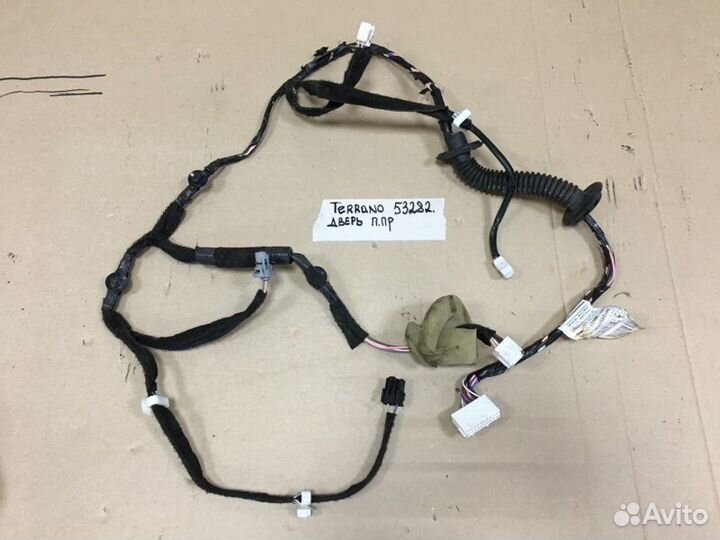 Проводка двери передняя правая Nissan Terrano 3