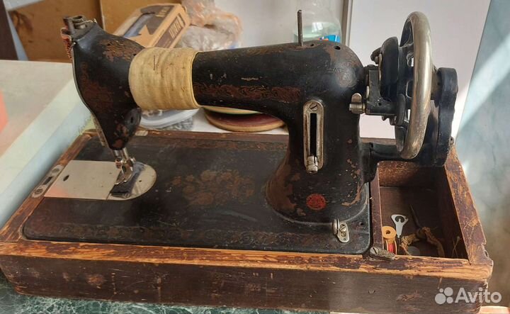 Швейная машинка