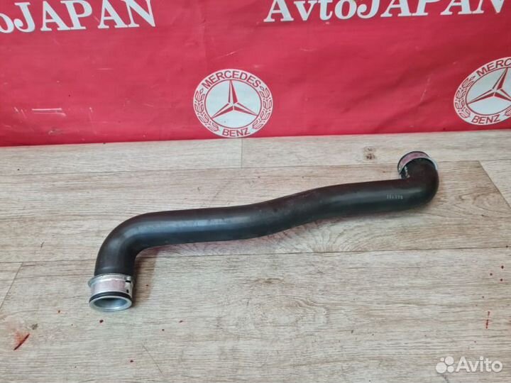 Патрубок системы охлаждения Mercedes-Benz C S204