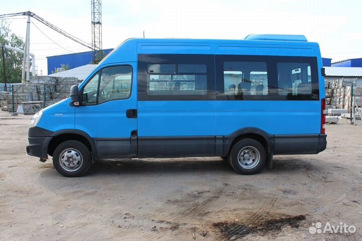 Iveco Daily микроавтобус, 2016