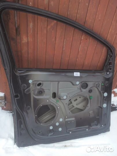 Водительская дверь на Гольф Плюс