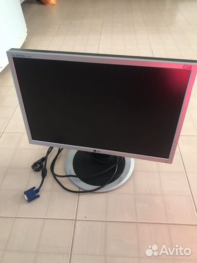 Монитор LG 22