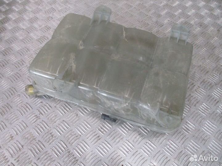 Расширительный бачок ford GC468A080AD