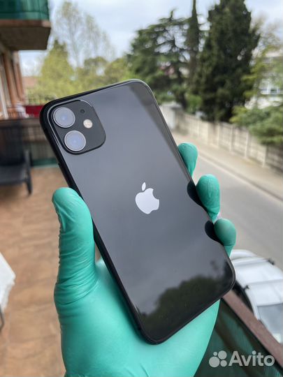 iPhone 11, 64 ГБ