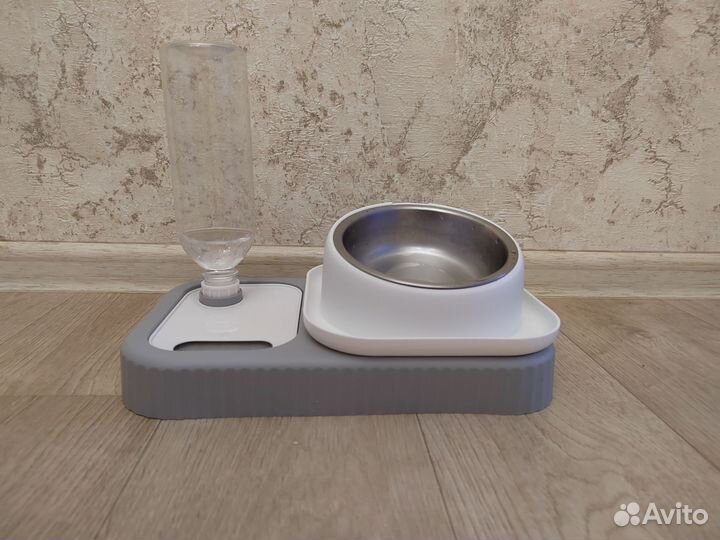 Кормушка с автопоильником для кошек