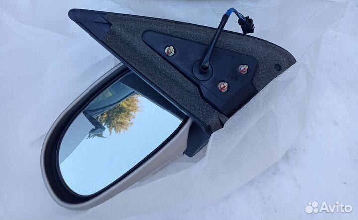 Зеркало заднего вида электр. левое Nissan Almera