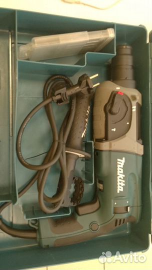 Перфоратор Makita HR2470F