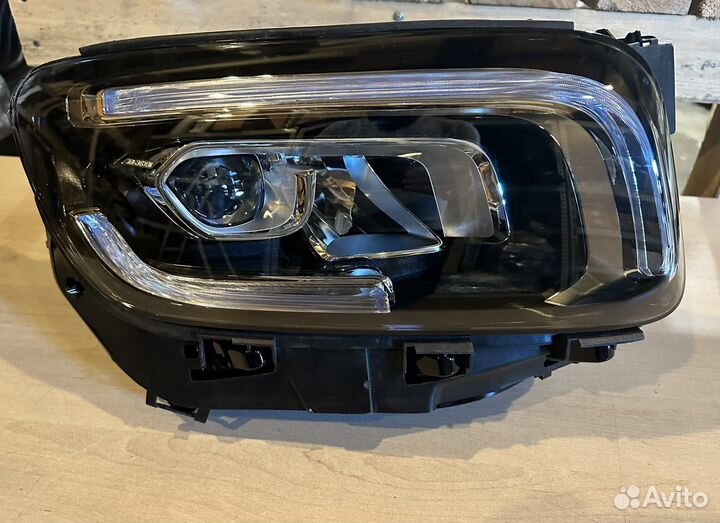 Фара правая Mercedes GLB 247