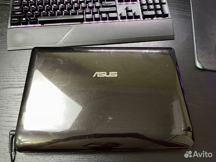 Ноутбук asus