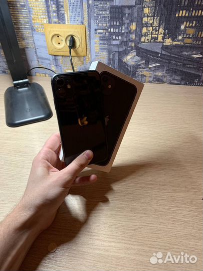 iPhone 11, 128 ГБ